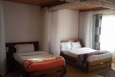 فندق Deep Sea Resort Kitale