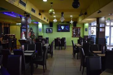 هتل 7even Weddings & Events