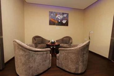 هتل Raoum Inn Arar