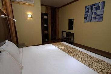 هتل Raoum Inn Arar