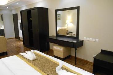 هتل Shamaat Jeddah
