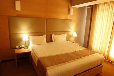 The Corporate Hotel Central