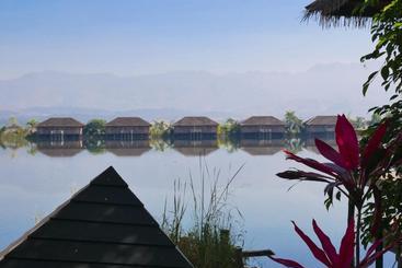 Royal Nadi Resort