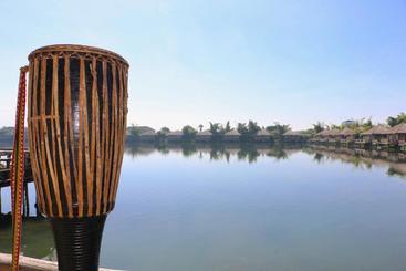 Royal Nadi Resort