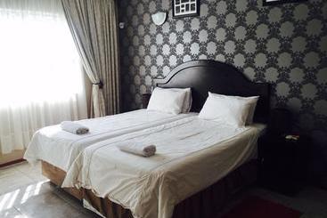 住宿加早餐  Logos Guest House