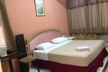 مُتل Spot On 89964 Padua Inn