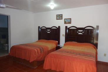 هتل San Isidro