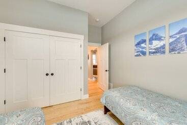 بيت ريفى 12 Mi To Grand Targhee Resort: Modern Driggs Home