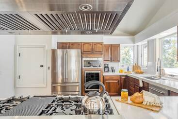 بيت ريفى Explorer By Avantstay Close To Slopes! Game Room, Guest Suite, Hot Tub
