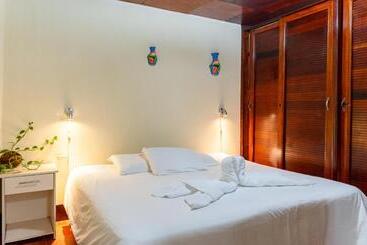 호스텔 Hostal La Buena Onda