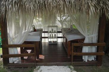 تختخواب و صبحانه Oreuga Apartahotel Boutique