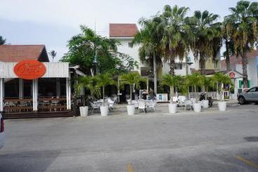 تختخواب و صبحانه Oreuga Apartahotel Boutique