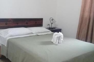هتل Explore Lodge