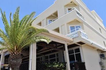 Travel Inn Hotel Simpson Bay