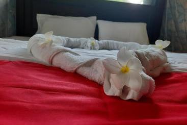 تختخواب و صبحانه Mass Eco Cabana Yoga & Spa   Unawatuna