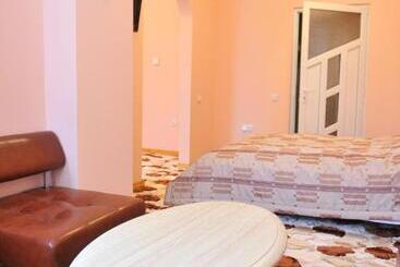 فندق Andinna