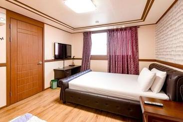 هتل Hillstay Residence