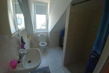 هاستل Kv Apartmans Varšavská