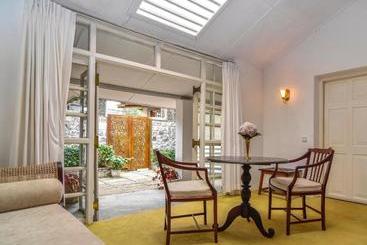 هتل Kirchhayn Bungalow