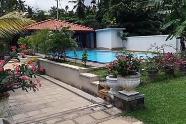 Siroma Villa