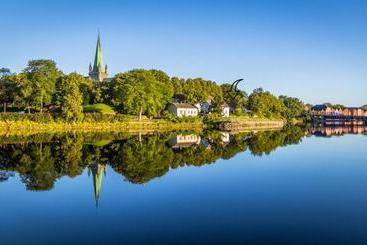 تختخواب و صبحانه Nidaros Pilegrimsgård Hotell