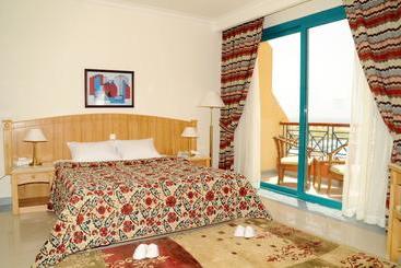 Sinaway Lagoon Aquapark Hotel And Spa