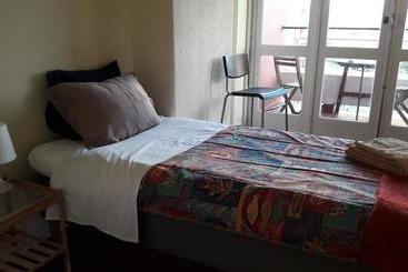 تختخواب و صبحانه Autentik Guest House
