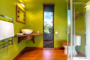 تختخواب و صبحانه Misty River Retreat