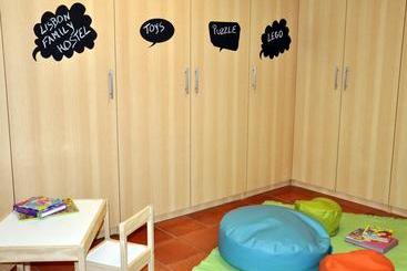 Lisbon Family Hostel