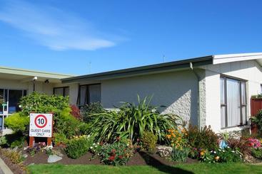 Yarrow Motel
