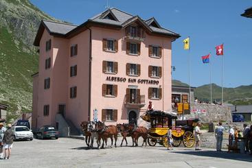فندق Albergo San Gottardo