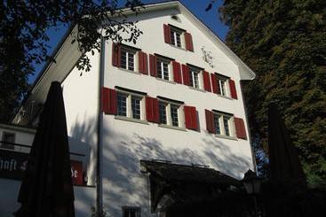 هتل Gasthaus Schlosshalde