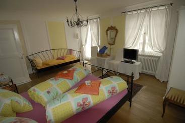 Victor's Bed & Breakfast