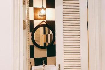 فندق Khemjit Cafe  And Bed