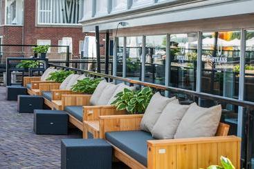 Hotel Bellevue Groothoofd  Restro