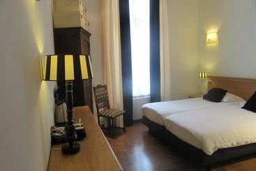 هتل Chambres D'hotes Rekko