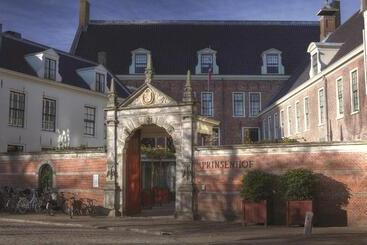 فندق Prinsenhof