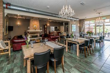 هتل Restaurant Van Der Weijde