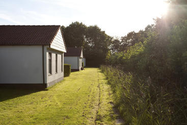 استراحتگاه Vakantiepark Dennenoord