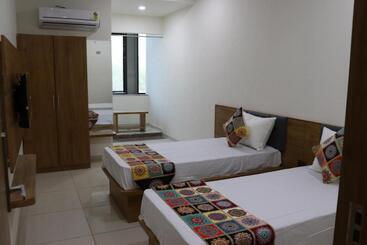 Отель Krishna Kunj Inn