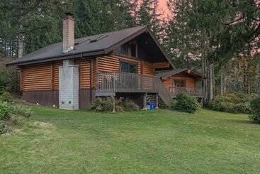 Cusheon Lake Resort