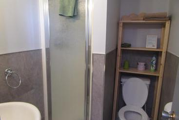 هتل Hostellerie Du Suroît