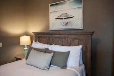 تختخواب و صبحانه The Hillhurst Inn