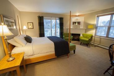 تختخواب و صبحانه The Hillhurst Inn