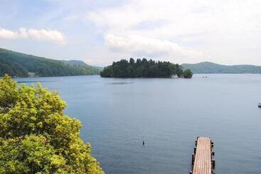 هتل Nojiri Lake Resort