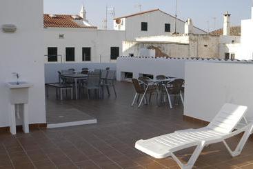 Hostel & Gym Relise   Albergue Juvenil