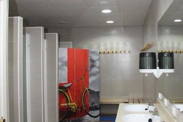 Hostel & Gym Relise   Albergue Juvenil