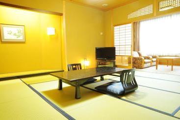 Echigo Yuzawa Onsen Sakura Tei Ryokan
