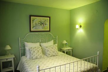 Casa Del Artista Bed & Breakfast