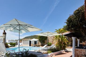 هتل La Finca Ibiza